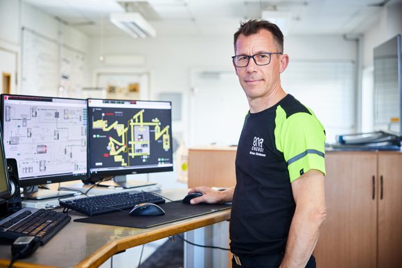 Driftsingenjör vid datorerna